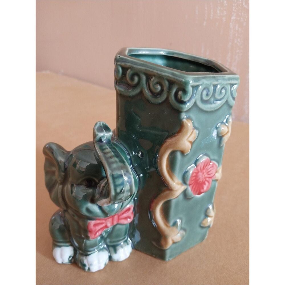 VINTAGE 1950s MCM Majolica Green Elephant Lucky Planter Trunk Up